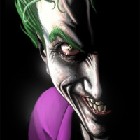 Освещённое наполовину лицо Джокера с зелёными волосами и улыбкой