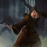 Девушка в капюшоне сражается с монстрами в лесу с помощью меча и магии.
