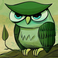 Зелёная сова с нахмуренными большими глазами