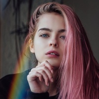 Аватар для ВК с розовыми волосами