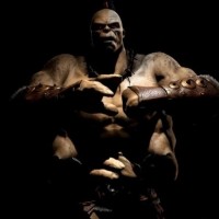 Горо из Mortal Kombat разминает все кулаки в темноте