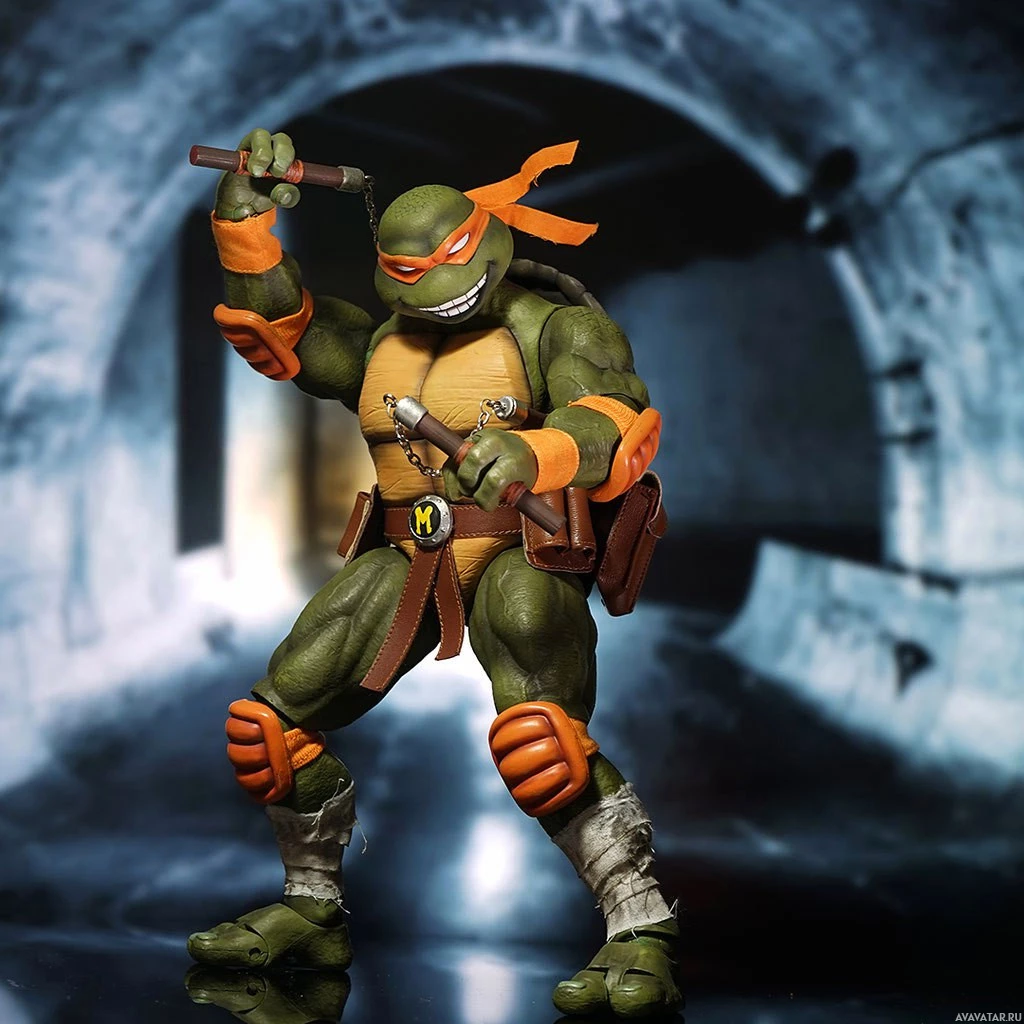 Игрушечная фигурка Микеланджело в снаряжении TMNT