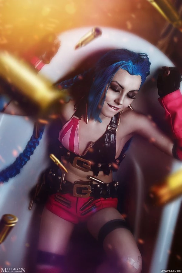 Трансформация Jinx в реальную жизнь через косплей