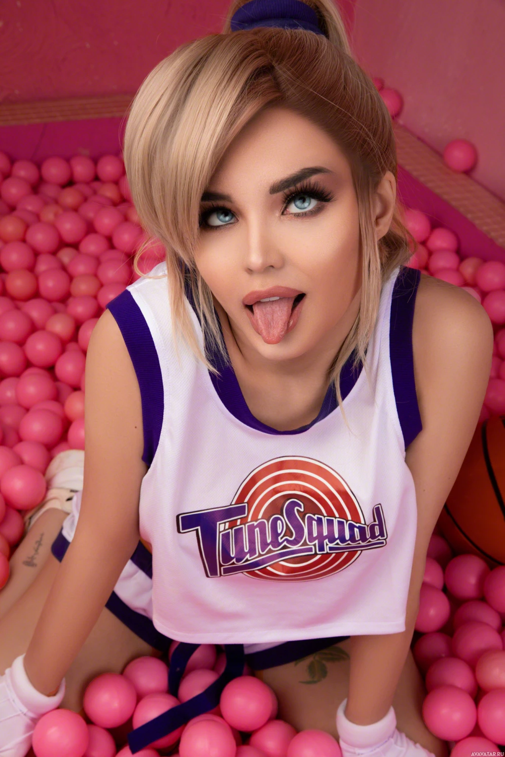 Сладкий Lola Bunny